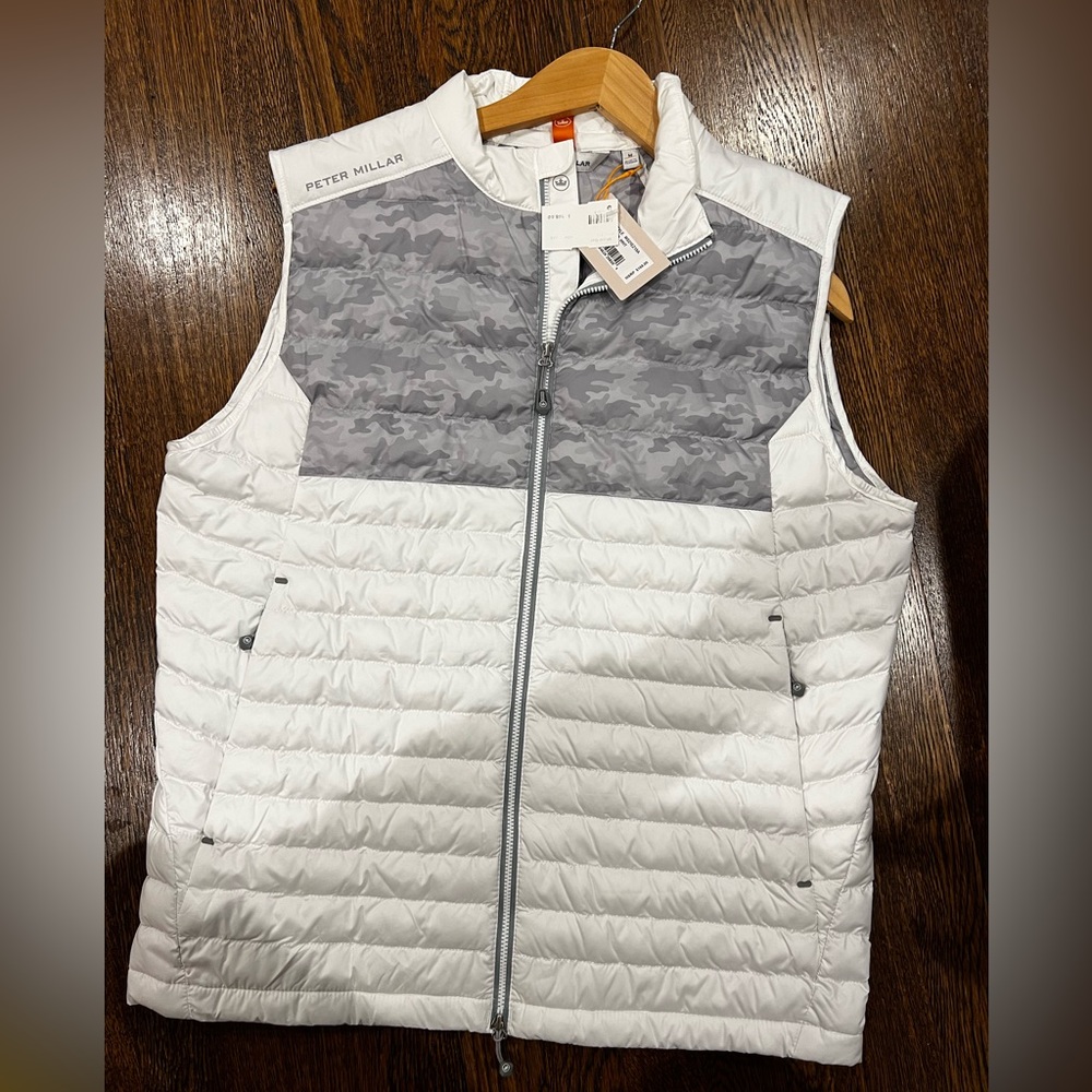 Peter Millar Crown Sport Colorblock Hyperlight Quilt Vest
Medium